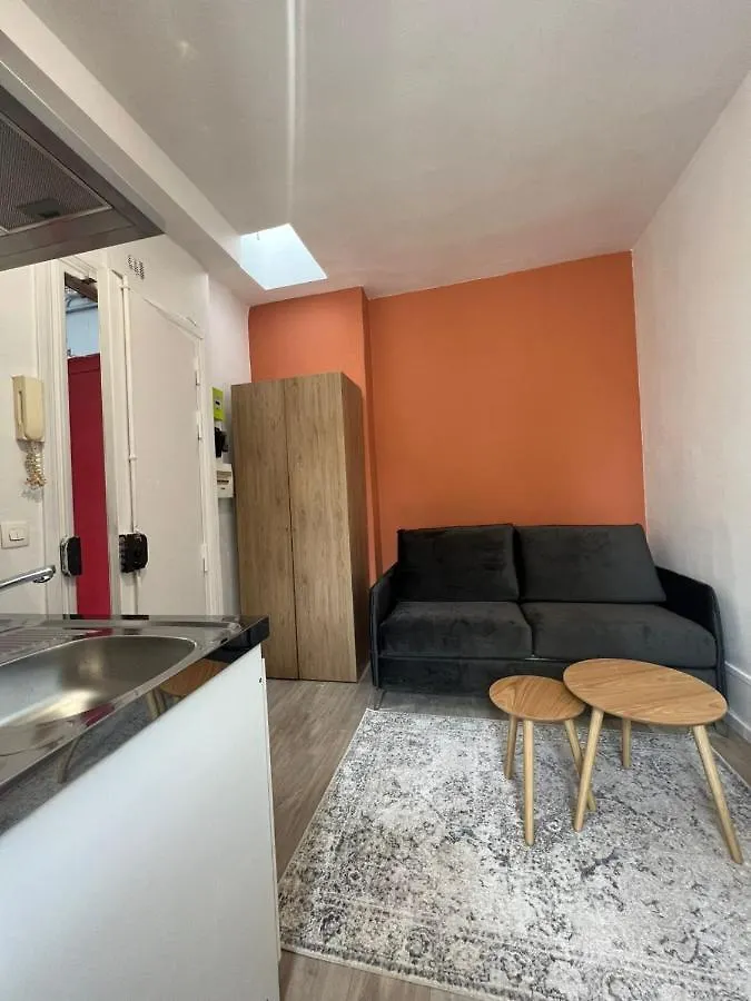 Studio - Buttes Chaumont Apartment Paris
