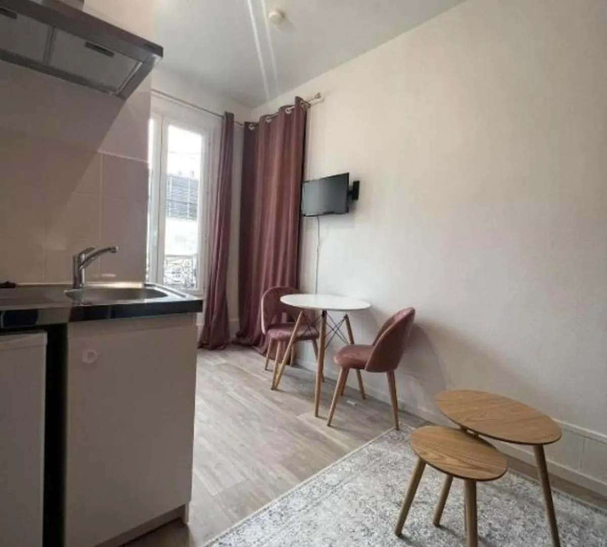 Studio - Buttes Chaumont Apartment Paris France